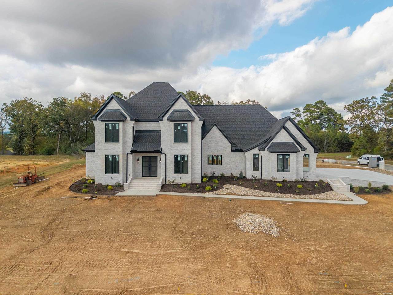 124 Arlington Park Circle - Photo 1