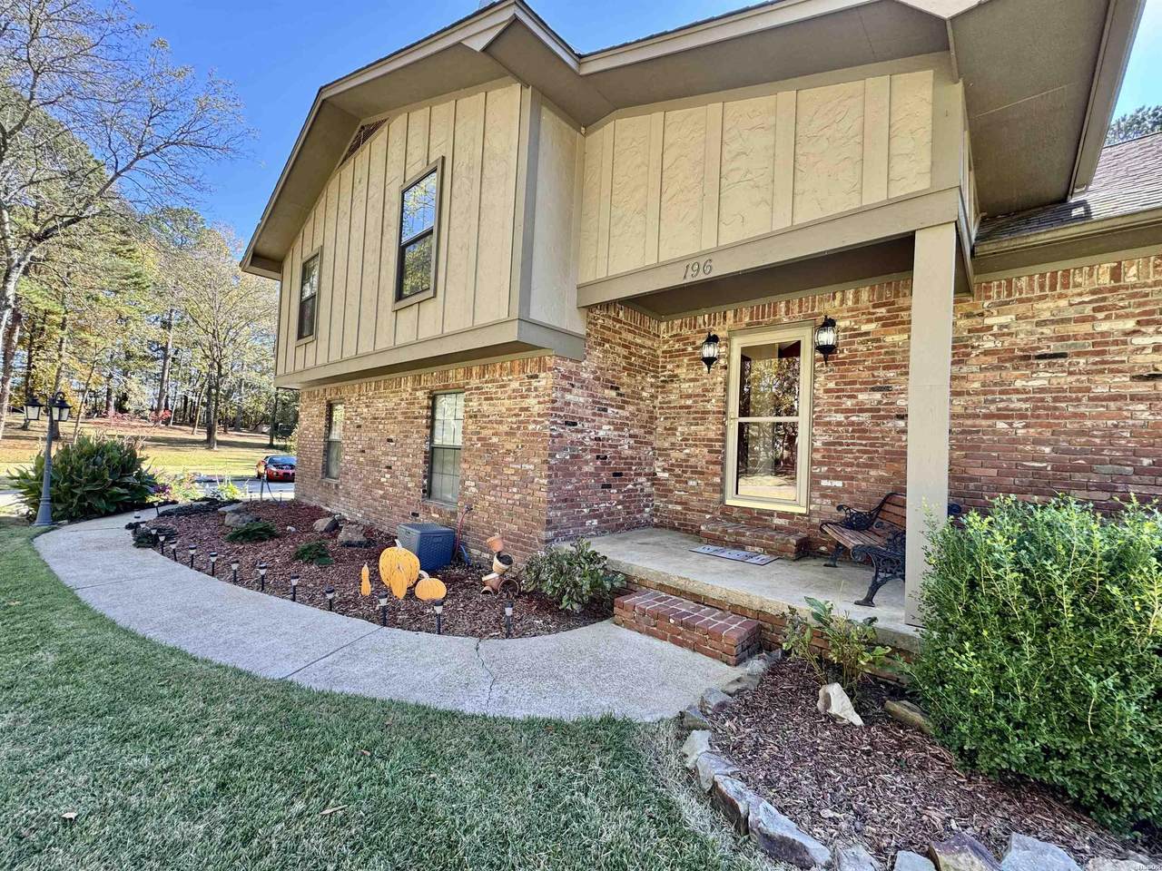 196 Jackson Manor Court - Photo 1