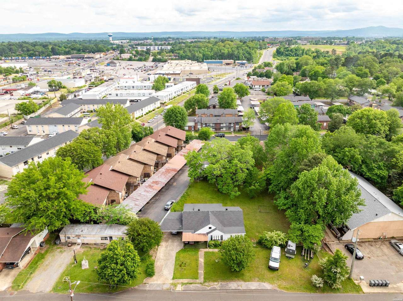 107 Leonard Street - Photo 1