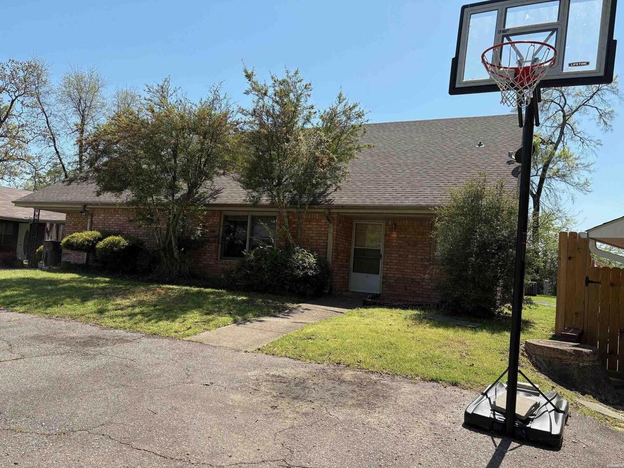 112 Goodner - Photo 1