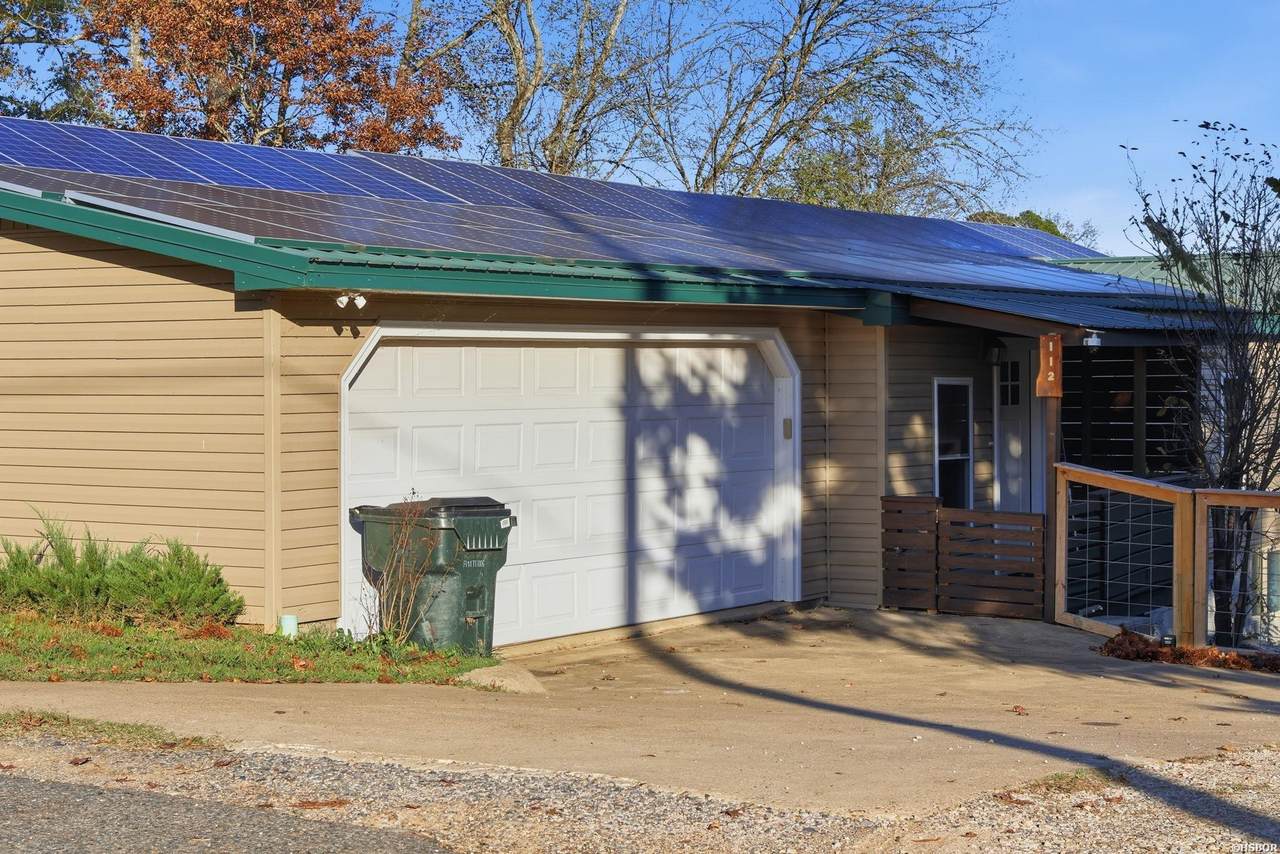 112 Quaker Lane - Photo 1