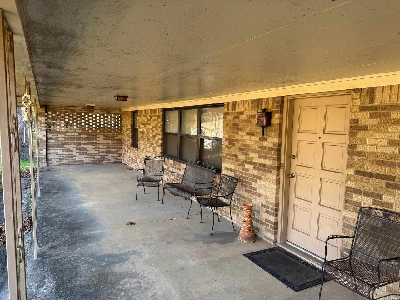 206 Mcmahan Drive - Photo 1