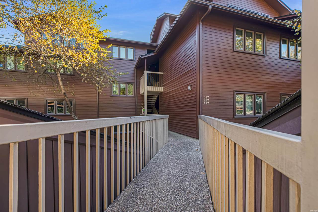 142 Lake Hamilton Drive - Photo 1