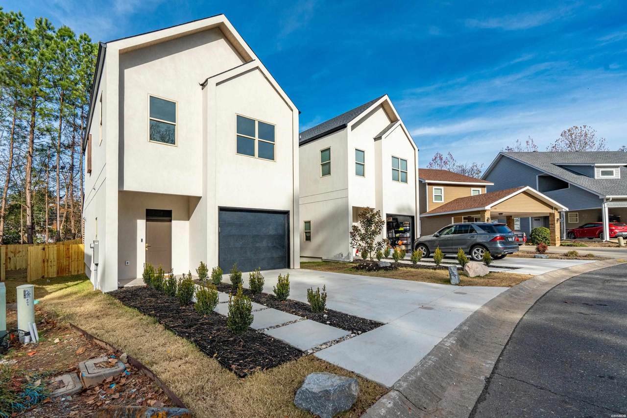 137 Lake Pointe Cove - Photo 1