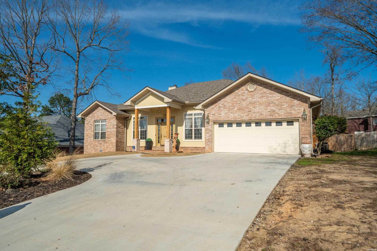 404 Peninsula Drive - Photo 1