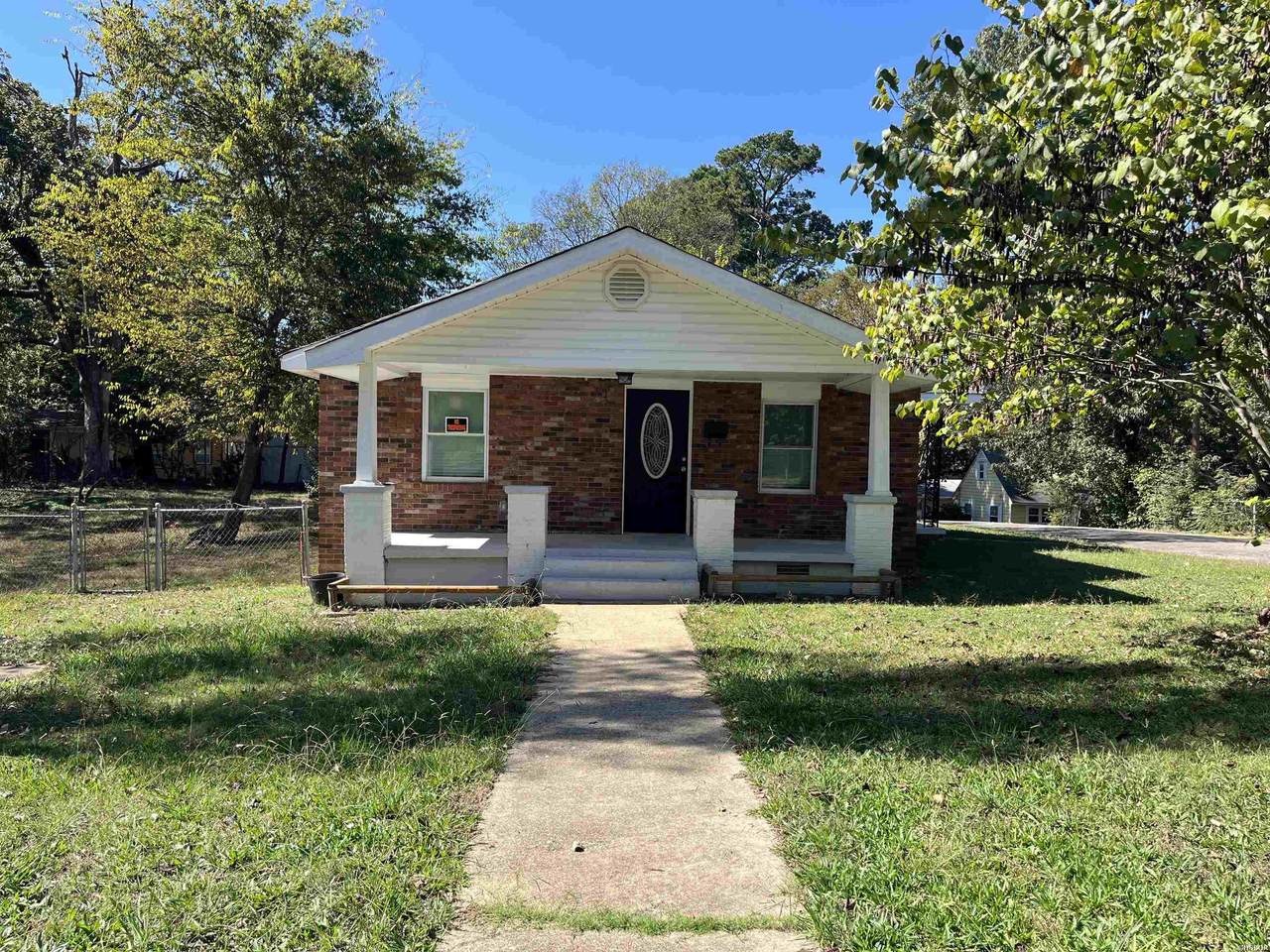 200 Leach Street - Photo 1