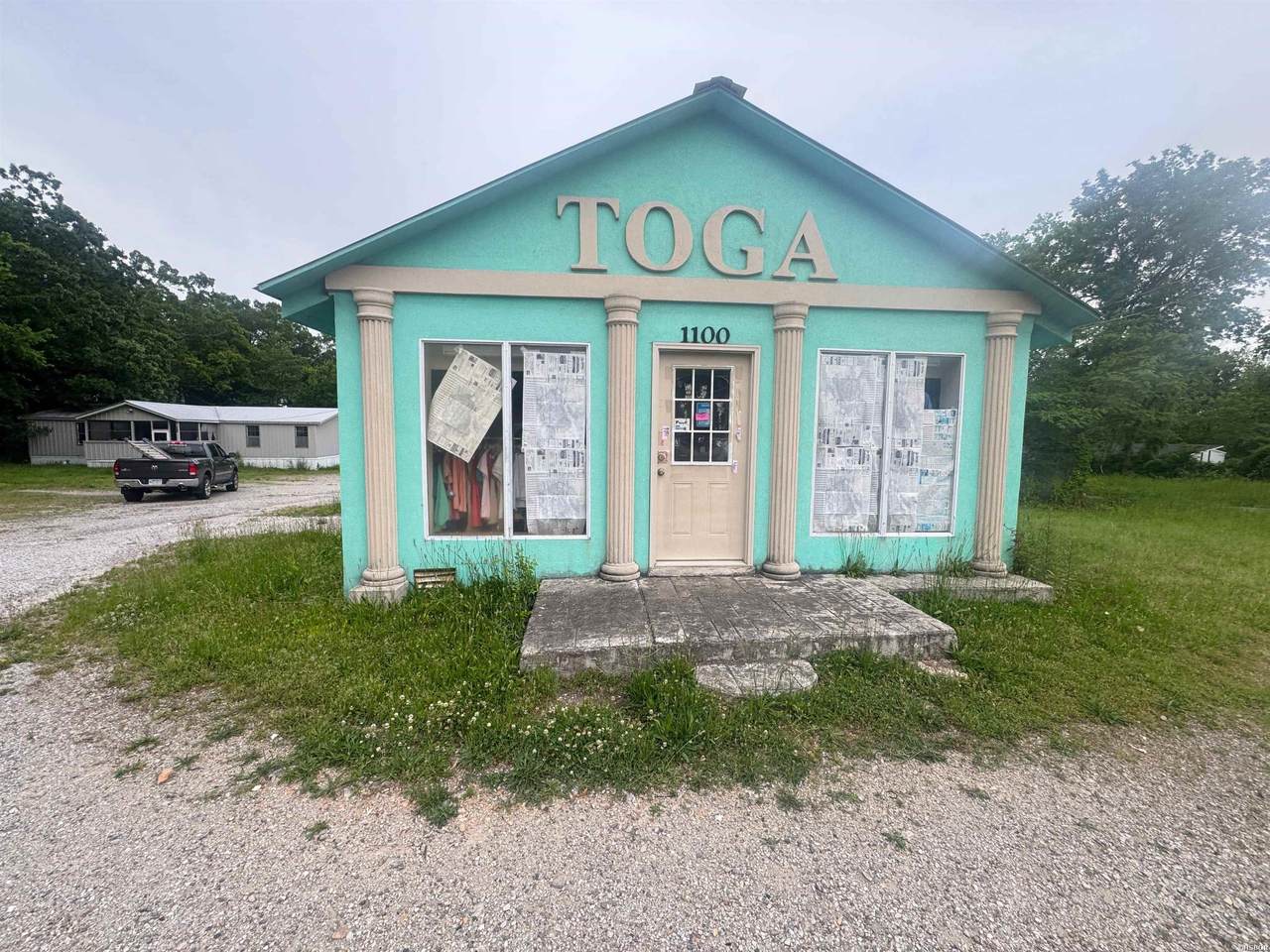 1100 Grand Avenue - Photo 1