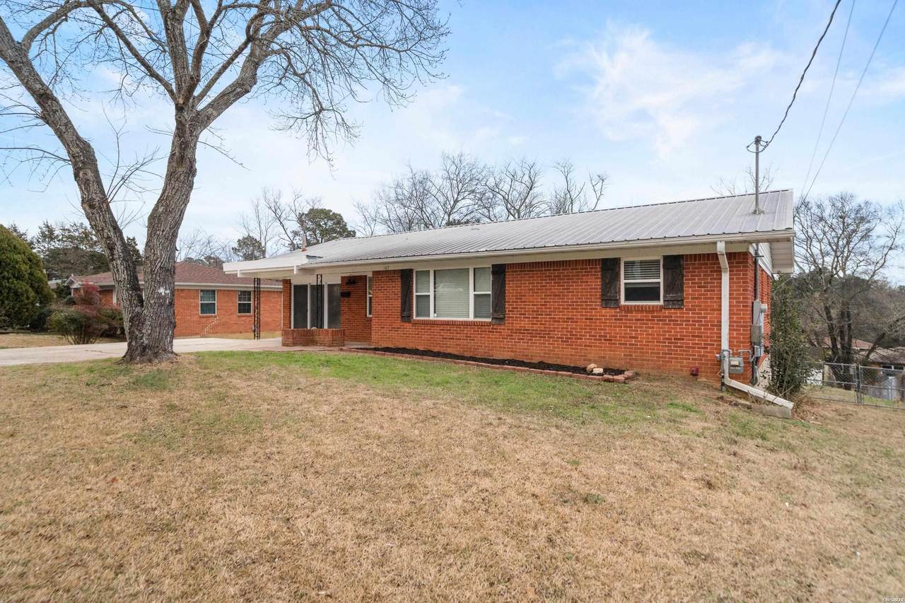 107 Andover Street - Photo 1