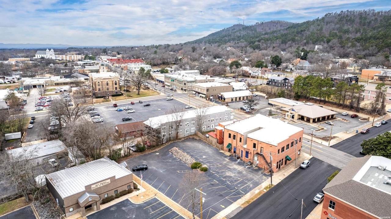 https://bt-photos.global.ssl.fastly.net/hotsprings/1280_boomver_1_154066-2.jpg