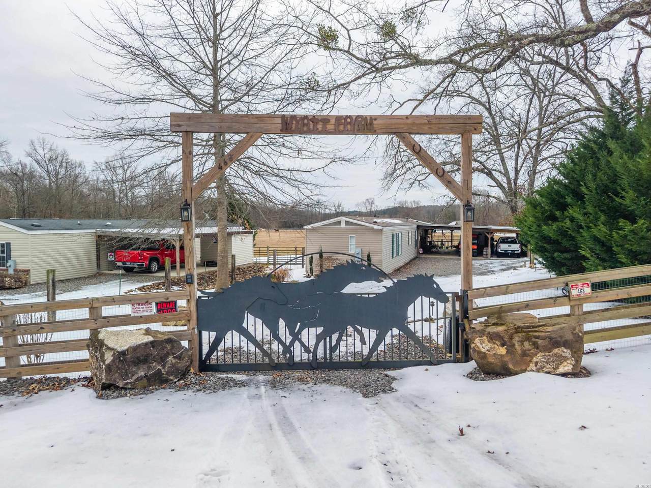 468 Rockdale - Photo 1
