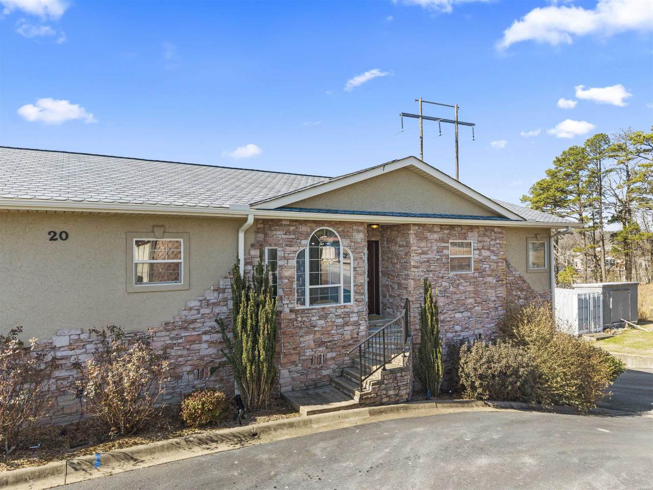 620 Grand Point Drive - Photo 1