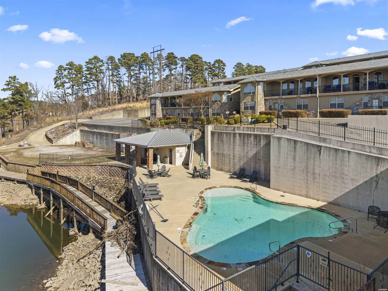 https://bt-photos.global.ssl.fastly.net/hotsprings/1280_boomver_1_154115-2.jpg