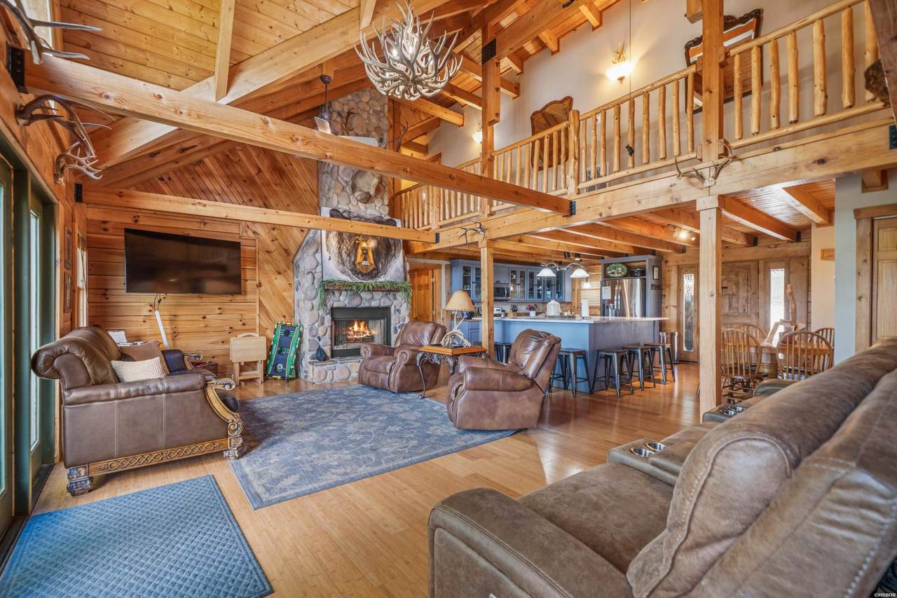 1415 Lakeshore Drive - Photo 1