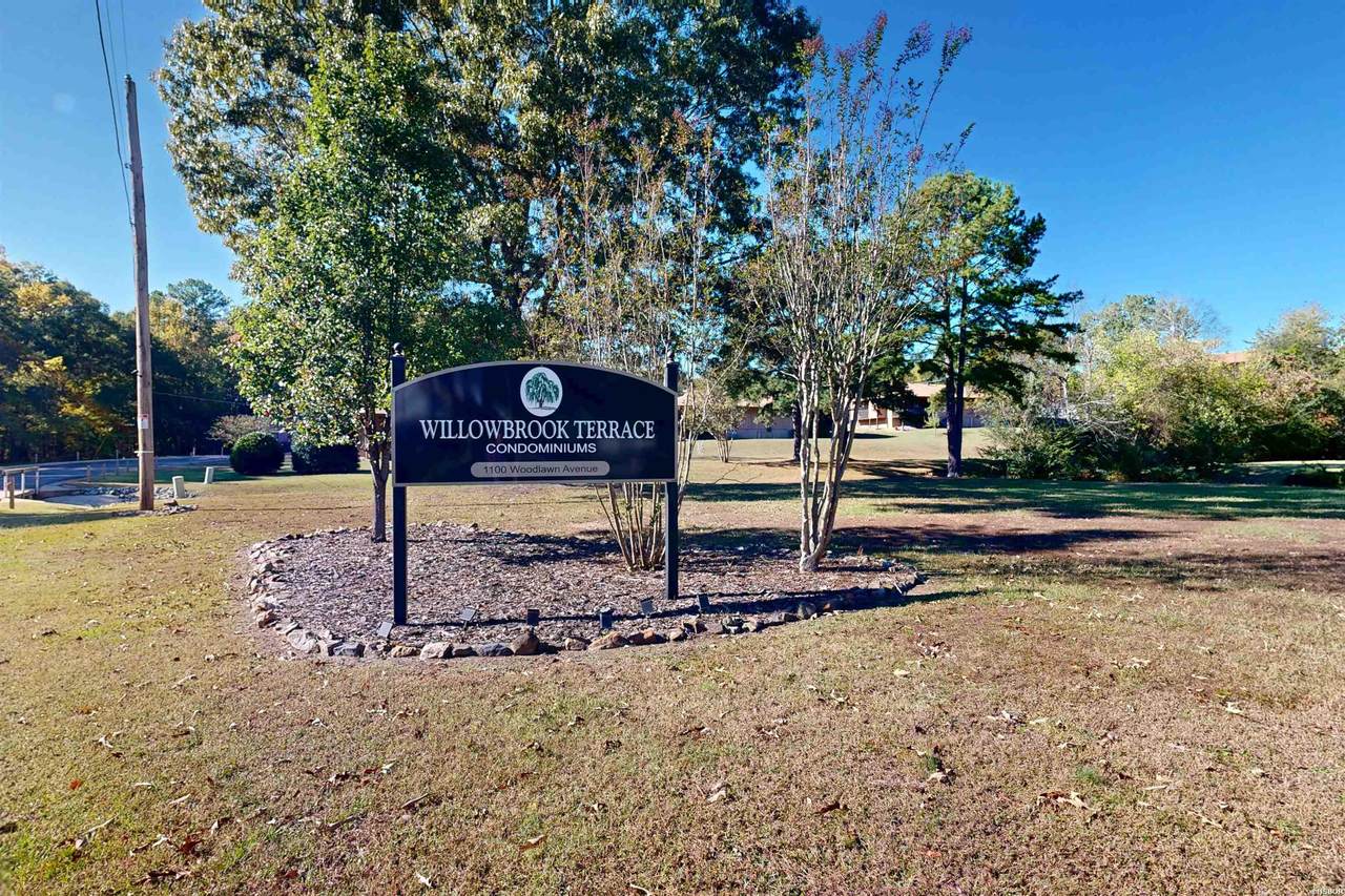 1100 Woodlawn Avenue - Photo 1