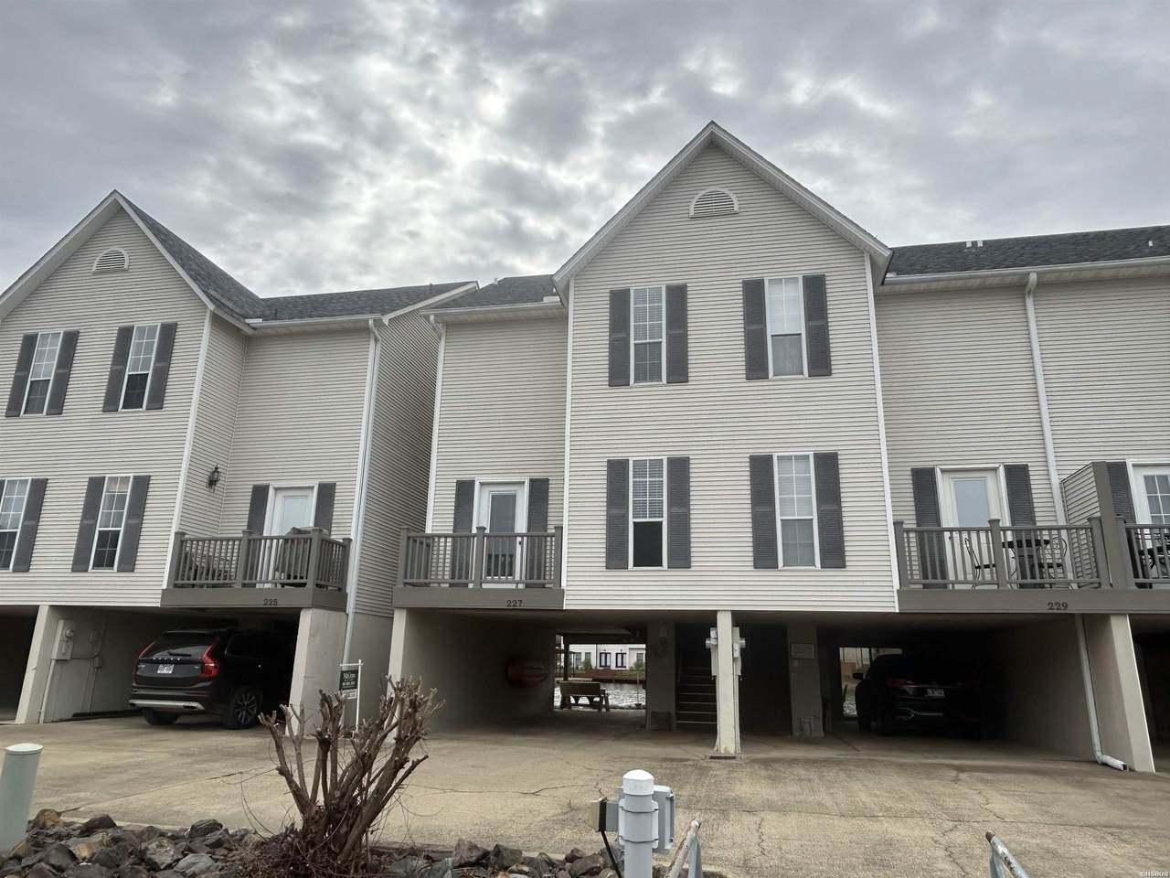 227 Bayshore Cove - Photo 1