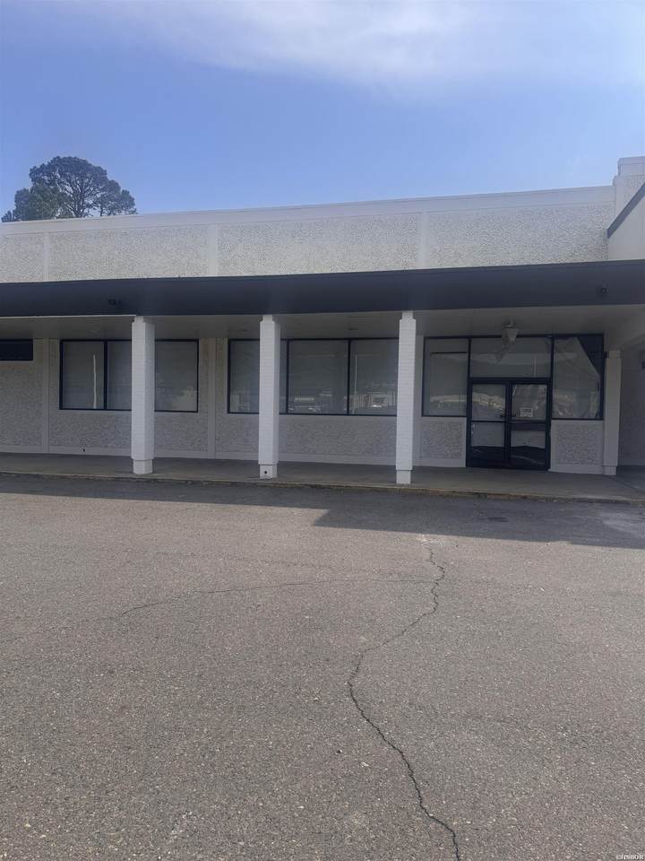 205 Airport Road - Photo 1