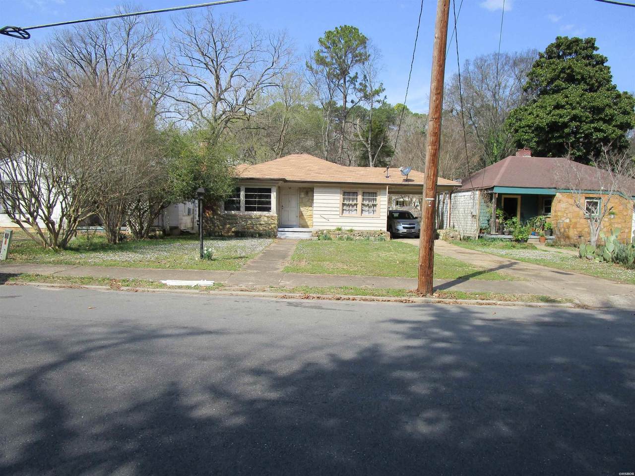 630 Whittington - Photo 1