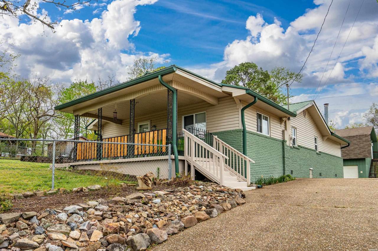 429 Ridgeway Street - Photo 1