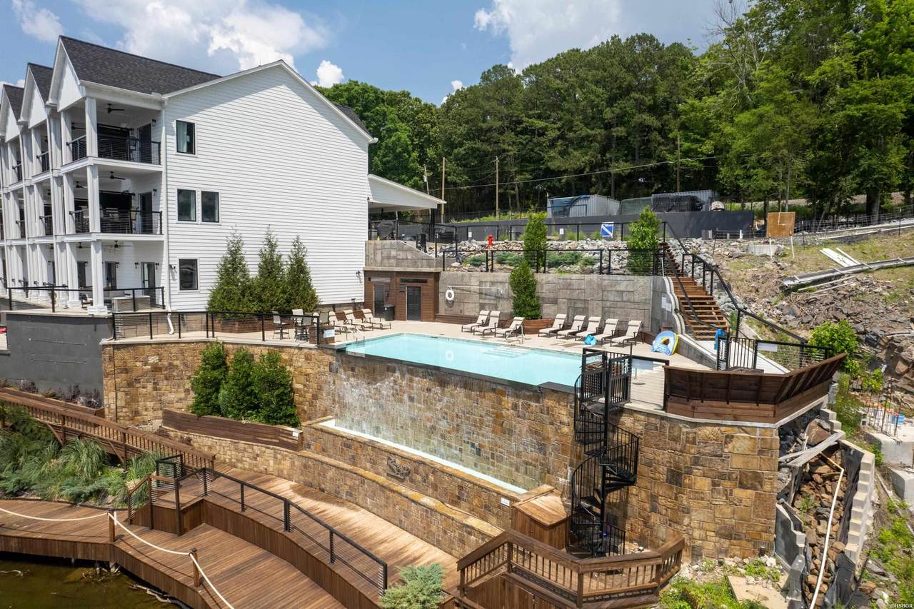 https://bt-photos.global.ssl.fastly.net/hotsprings/1280_boomver_1_154994-2.jpg