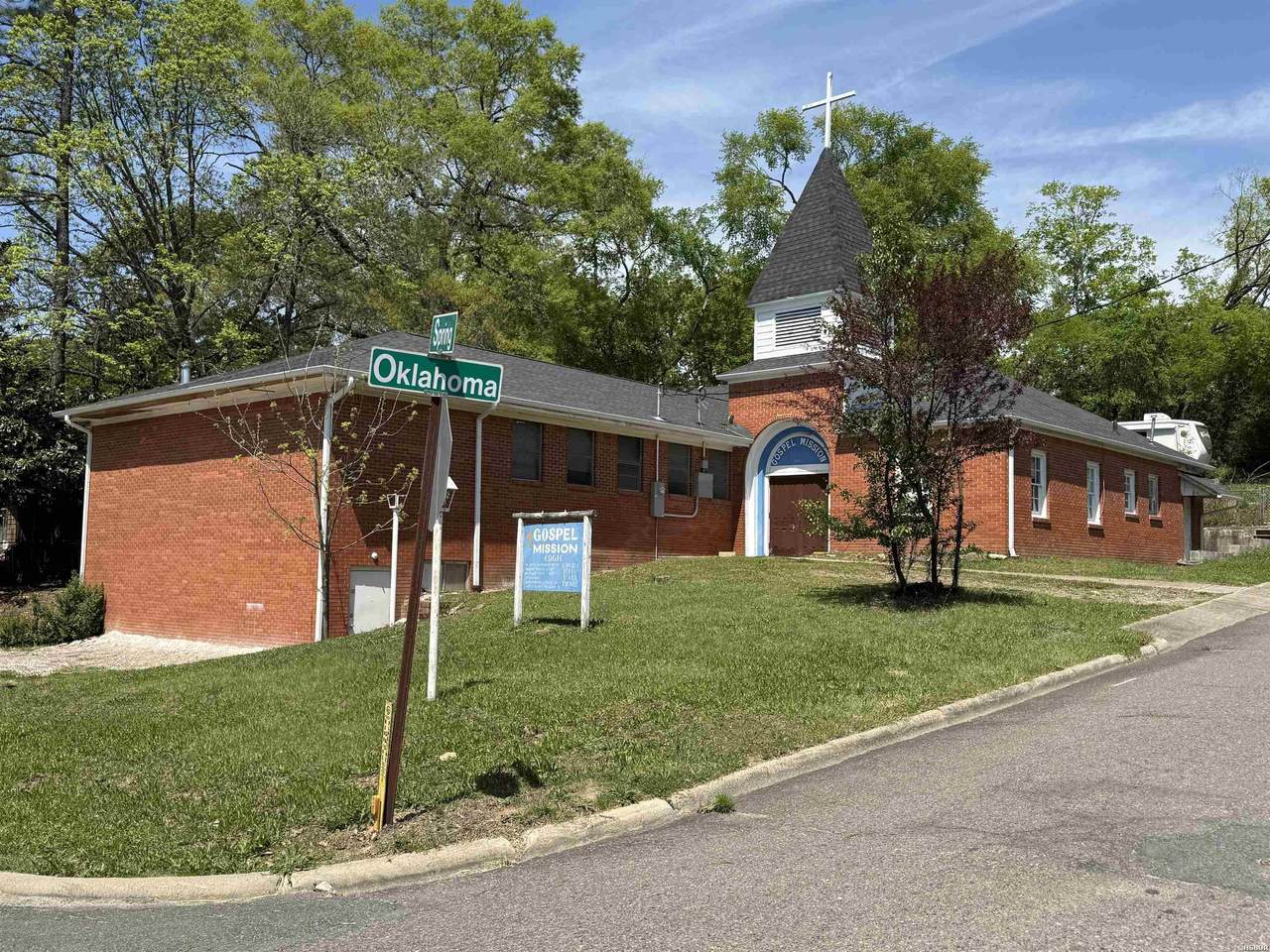 1107 Spring Street - Photo 1