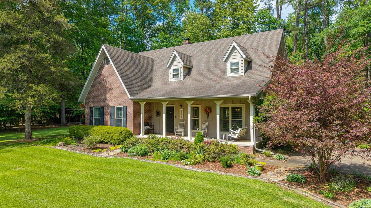 1502 Mill Creek Drive - Photo 1
