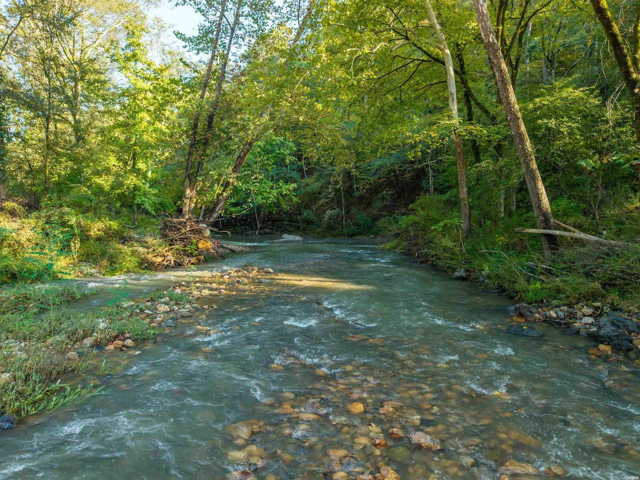 https://bt-photos.global.ssl.fastly.net/hotsprings/1280_boomver_1_155158-2.jpg