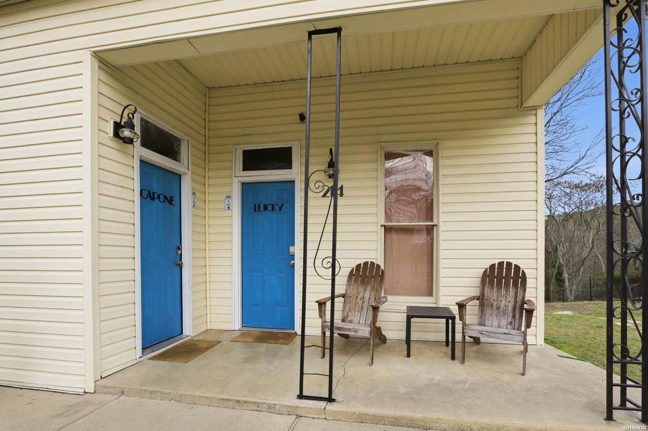 https://bt-photos.global.ssl.fastly.net/hotsprings/1280_boomver_1_155302-2.jpg