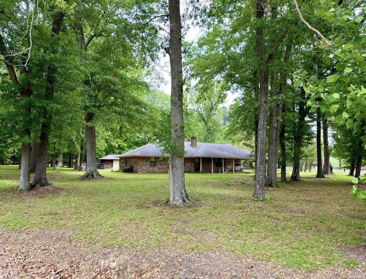901 15TH Street - Photo 1
