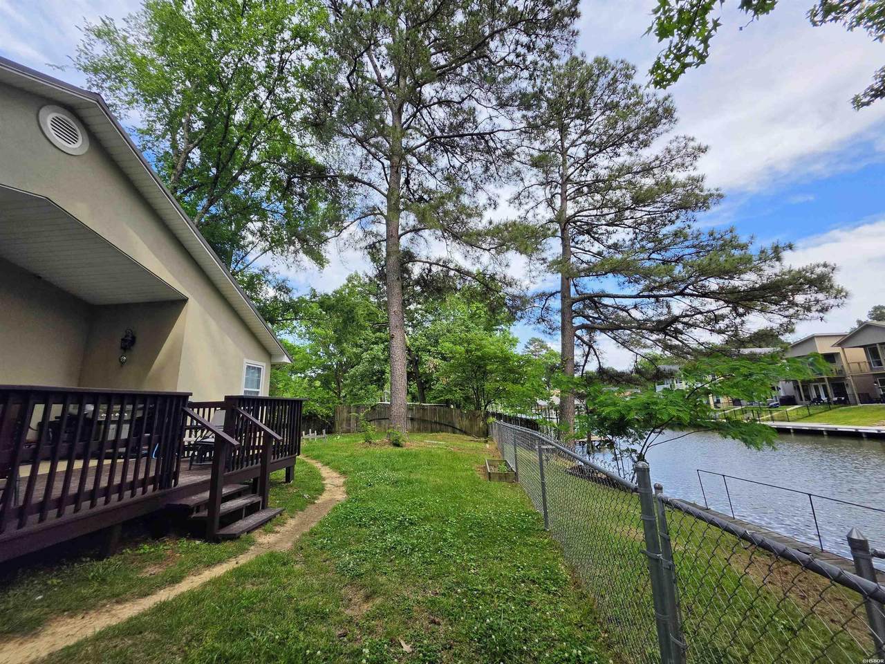 150 Lakeaire Terrace - Photo 1