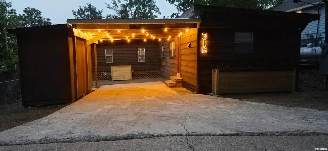 318 Tepee Terrace - Photo 1