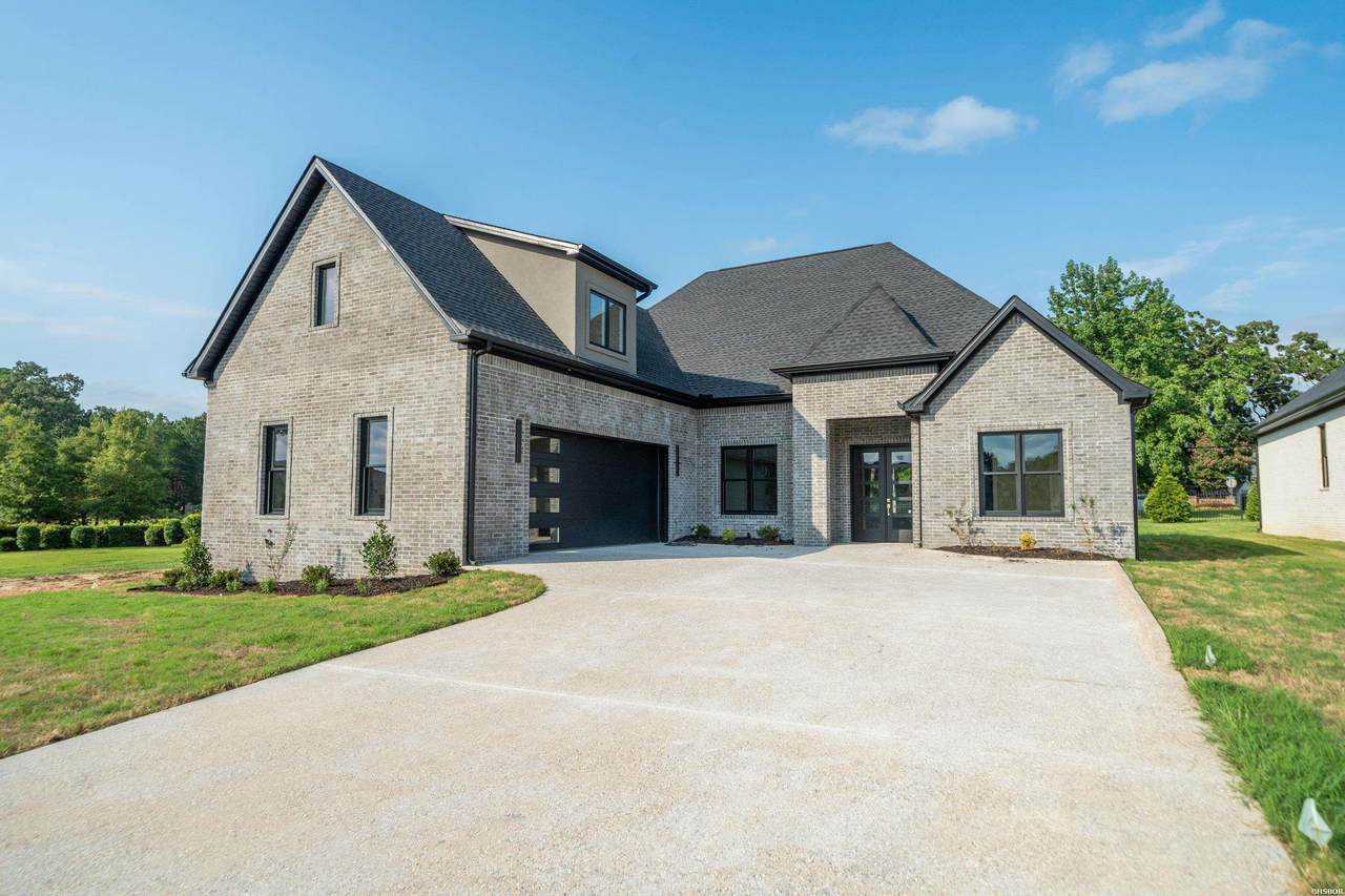 139 Arlington Park Drive - Photo 1