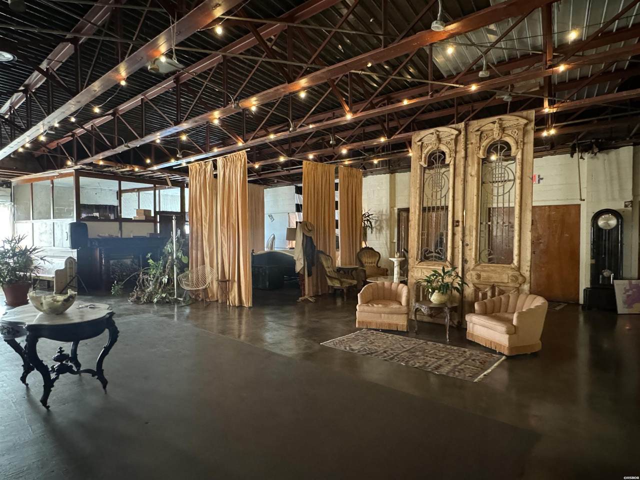 1010 Central Avenue - Photo 1