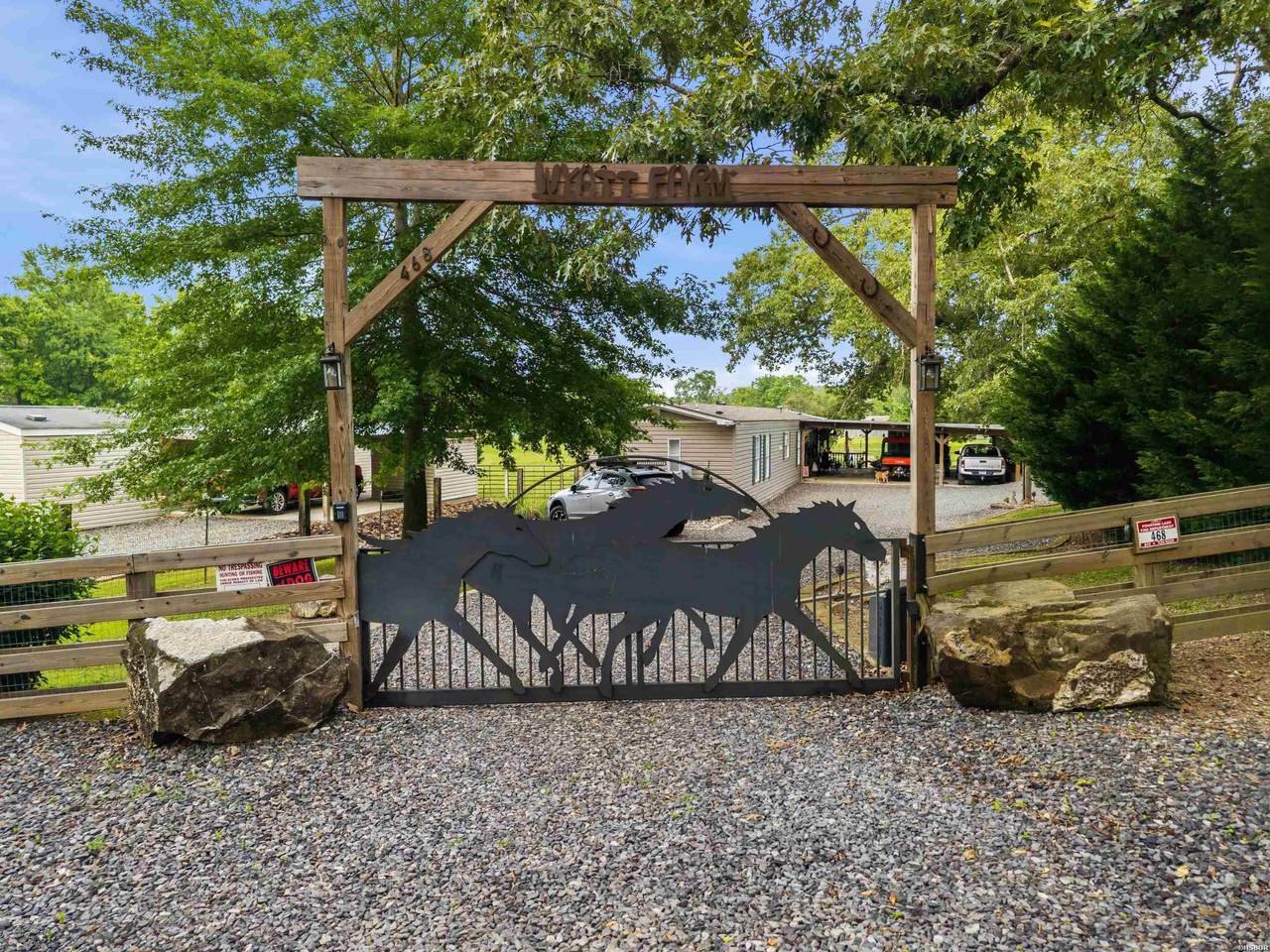 468 Rockdale - Photo 1