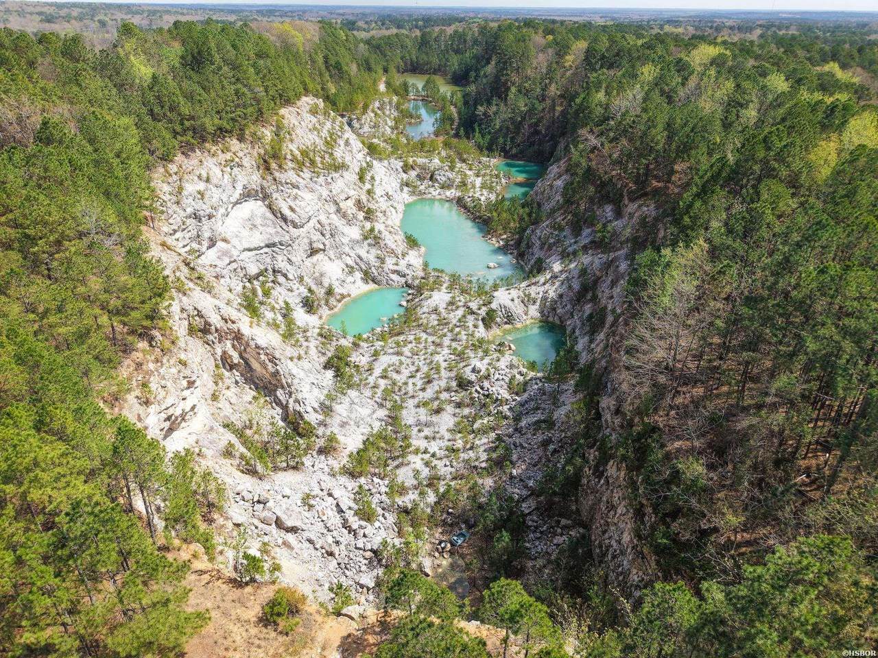 https://bt-photos.global.ssl.fastly.net/hotsprings/1280_boomver_2_154640-2.jpg