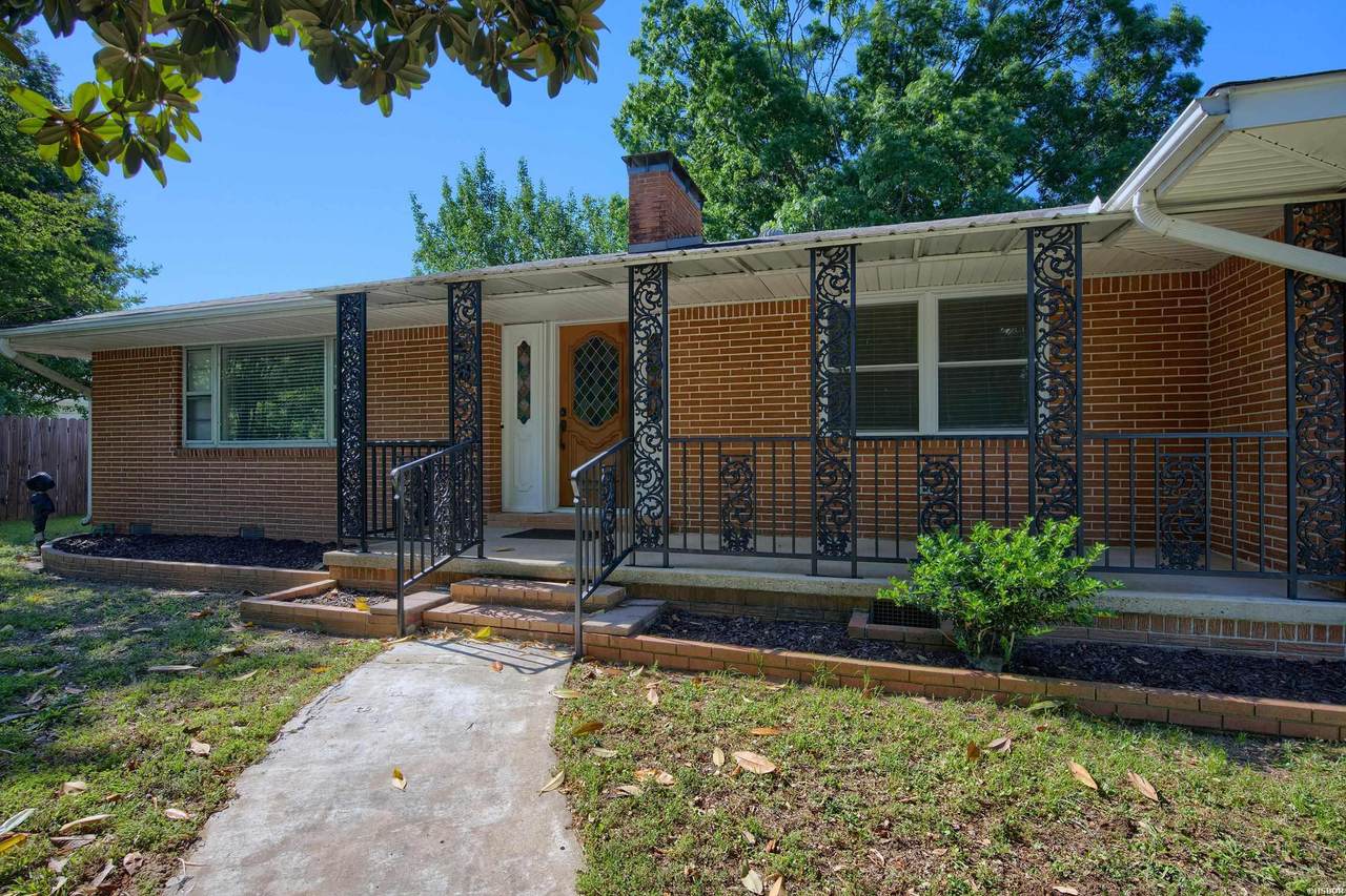 208 Indian Hills Street - Photo 1