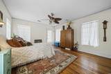 202 Pecan Street - Photo 22