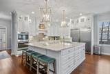 350 Longpoint - Photo 11
