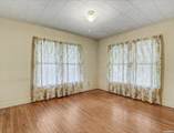 404 Crestwood Street - Photo 9