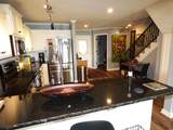 183 Villa Pointe - Photo 12