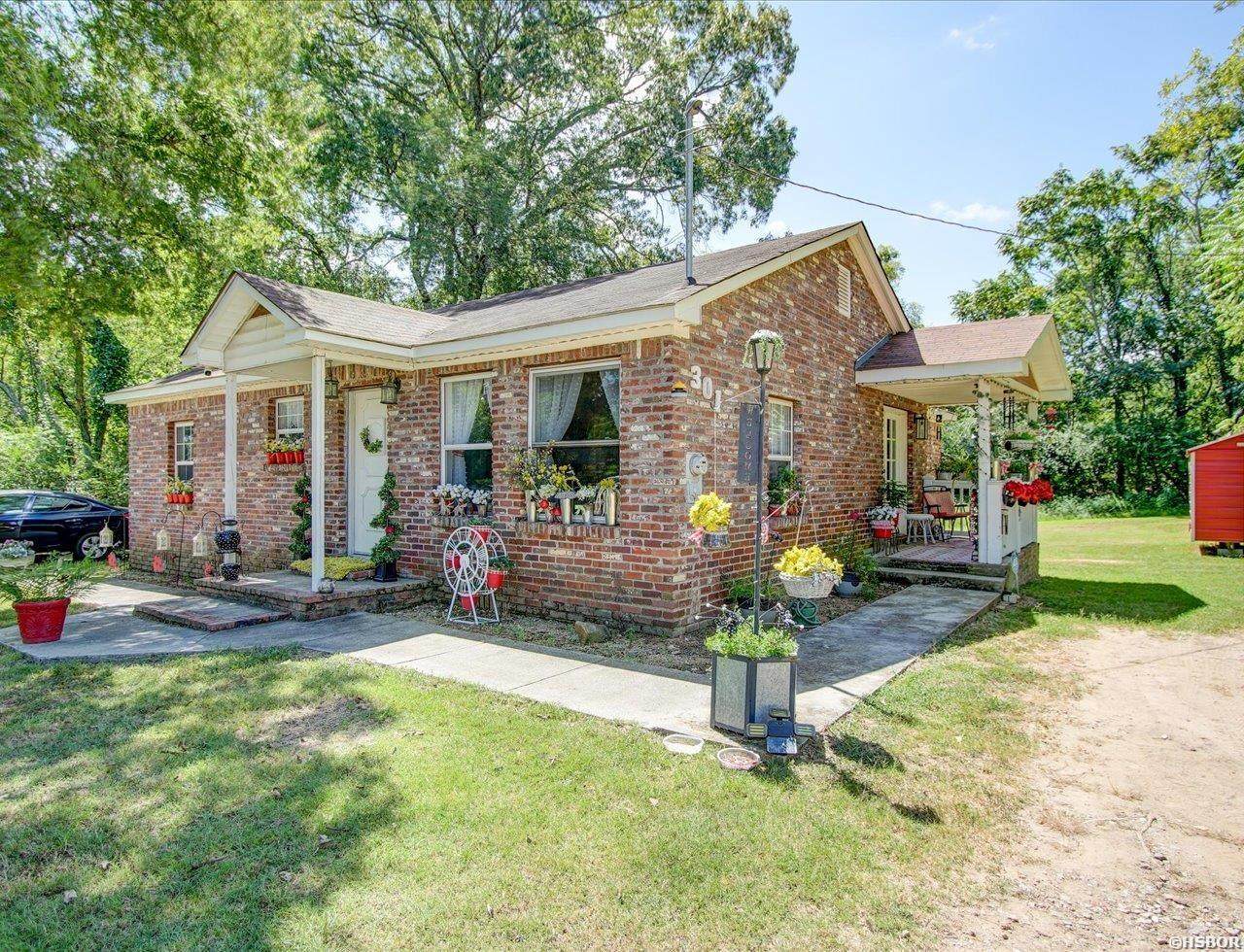 301 Dexter Street - Photo 1