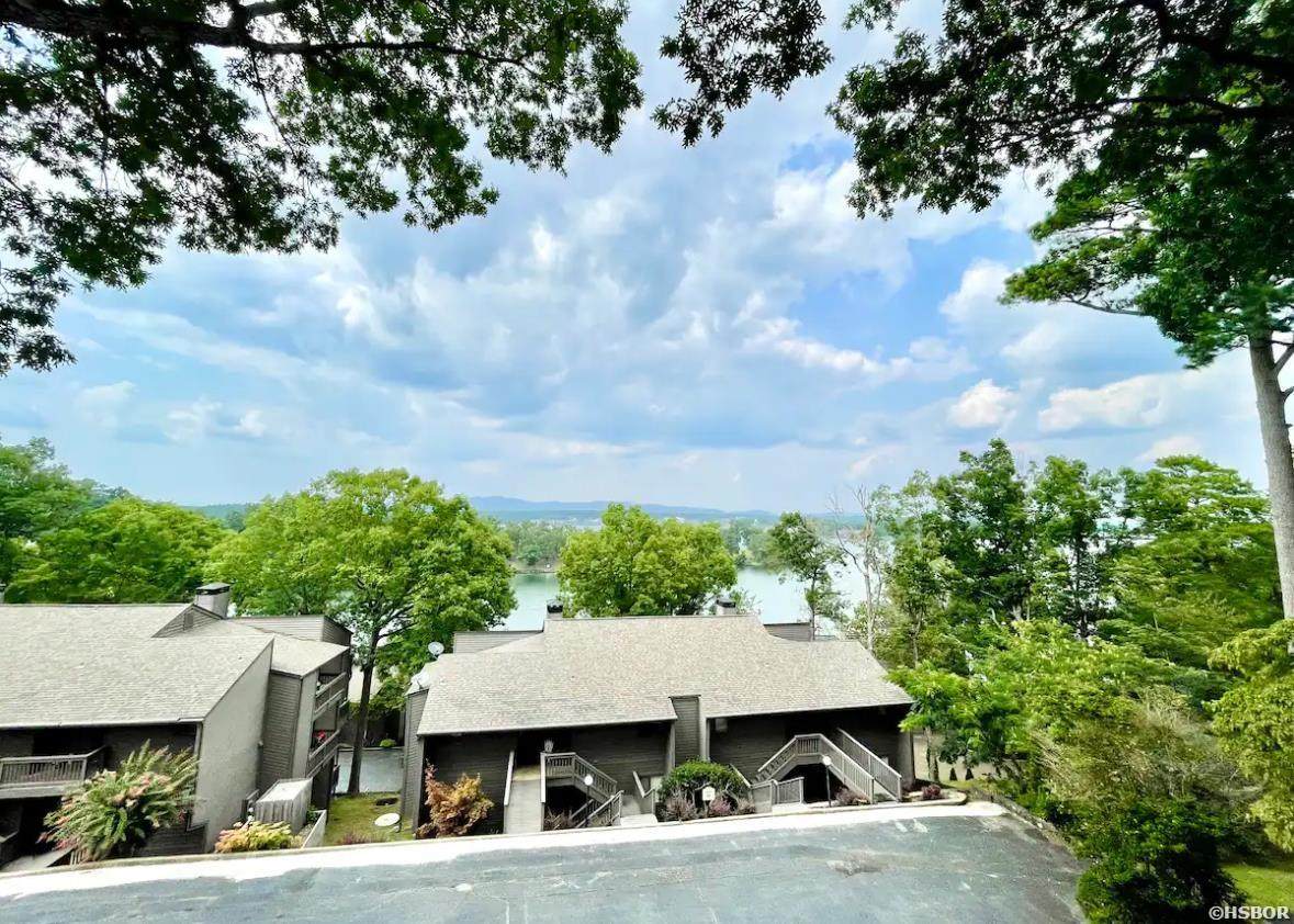 200 Hamilton Oaks Drive - Photo 1