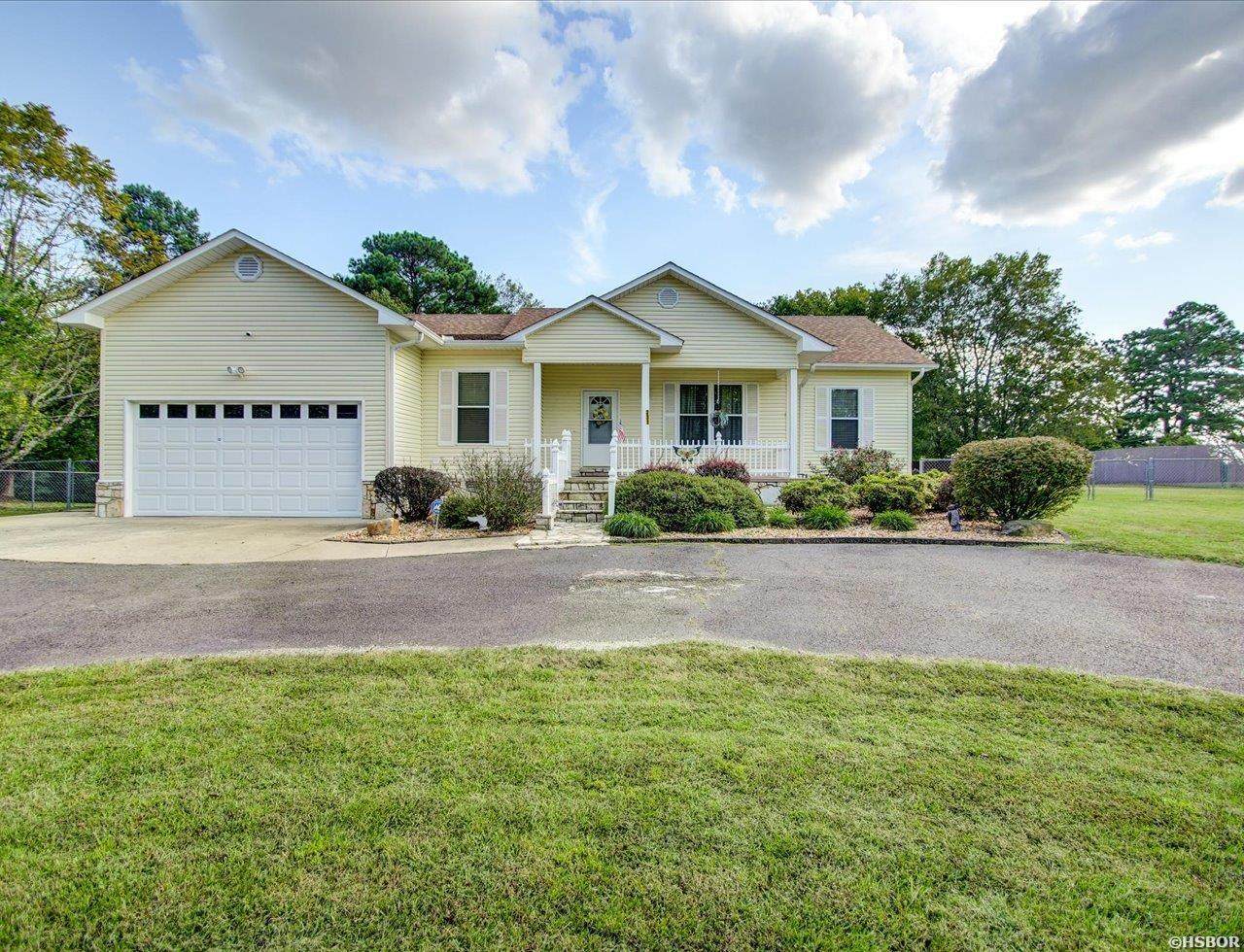 231 Hollywood Avenue - Photo 1