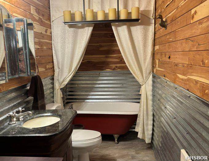 https://bt-photos.global.ssl.fastly.net/hotsprings/orig_boomver_1_153282-2.jpg
