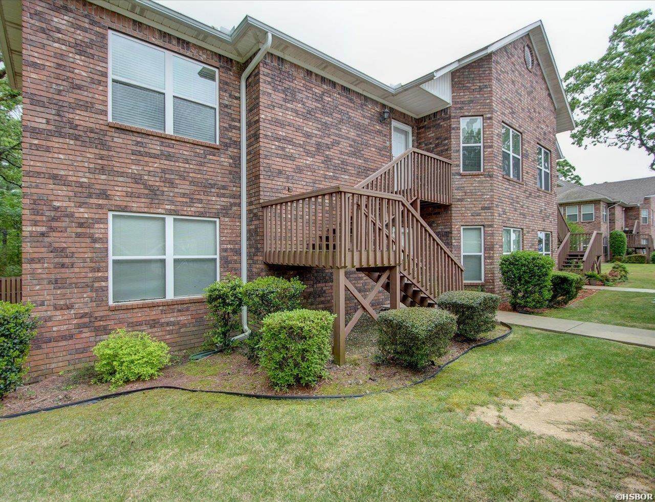 208 Southridge - Photo 1