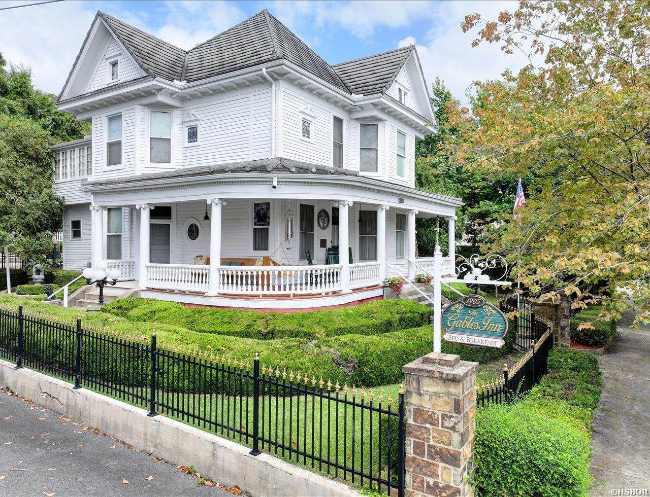 318 Quapaw Avenue - Photo 1
