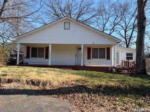 509 Delaware Street - Photo 1