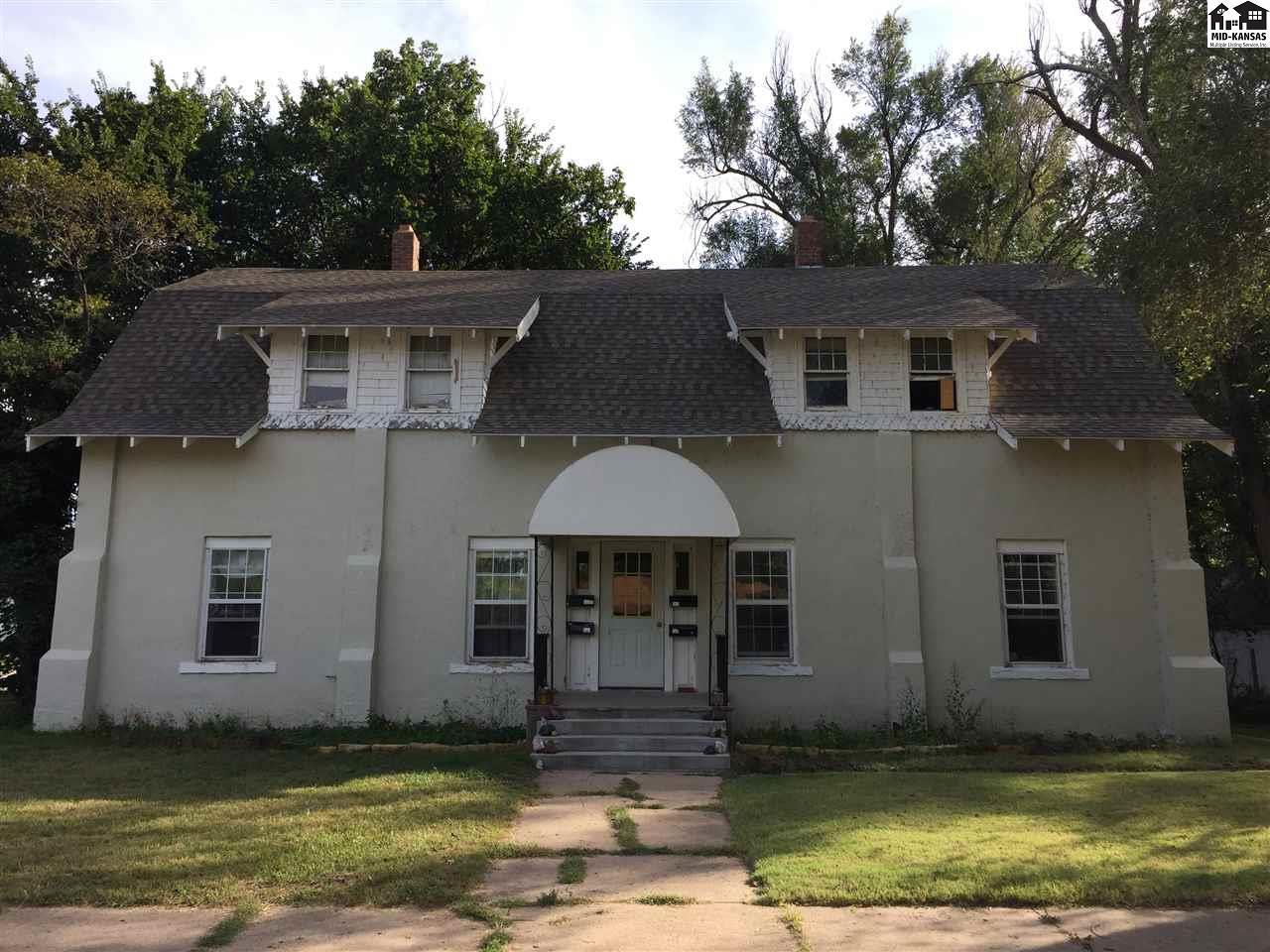 221 Main St - Photo 1
