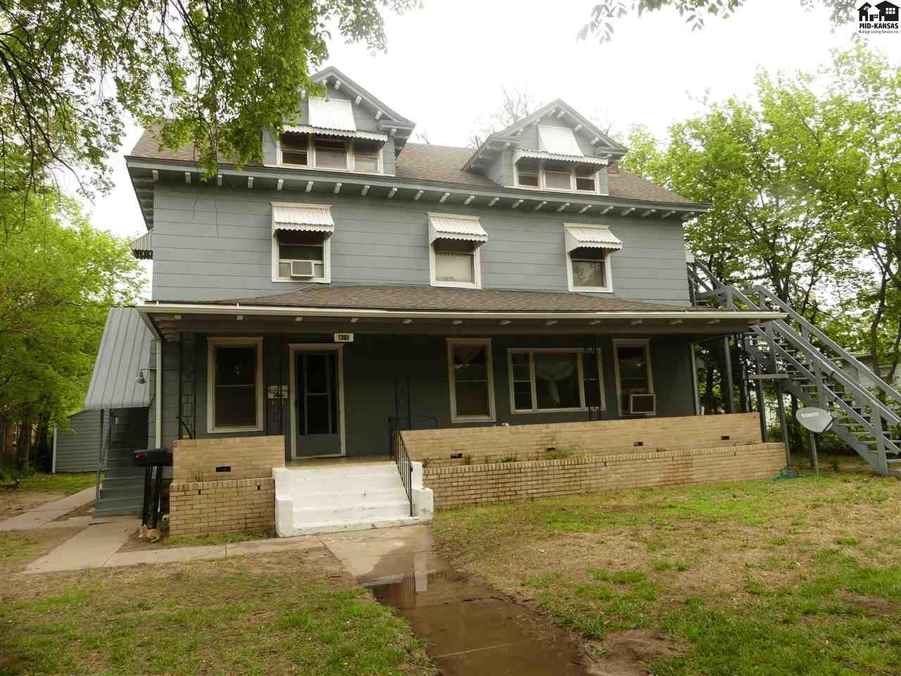 416 1st Ave - Photo 1