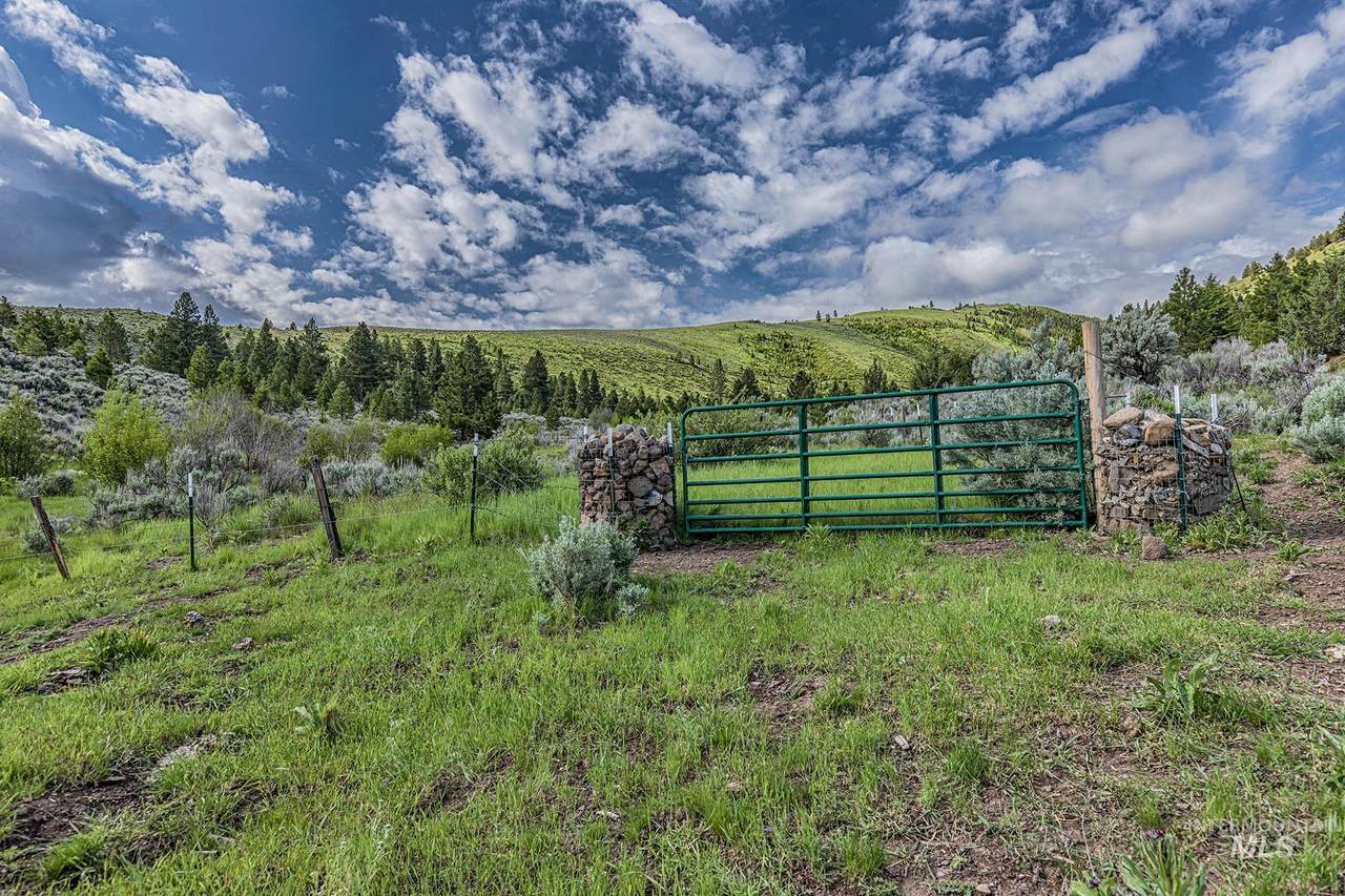 1680 Fs Road - Photo 1
