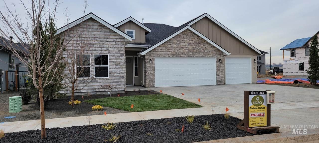 1325 Truman Avenue - Photo 1